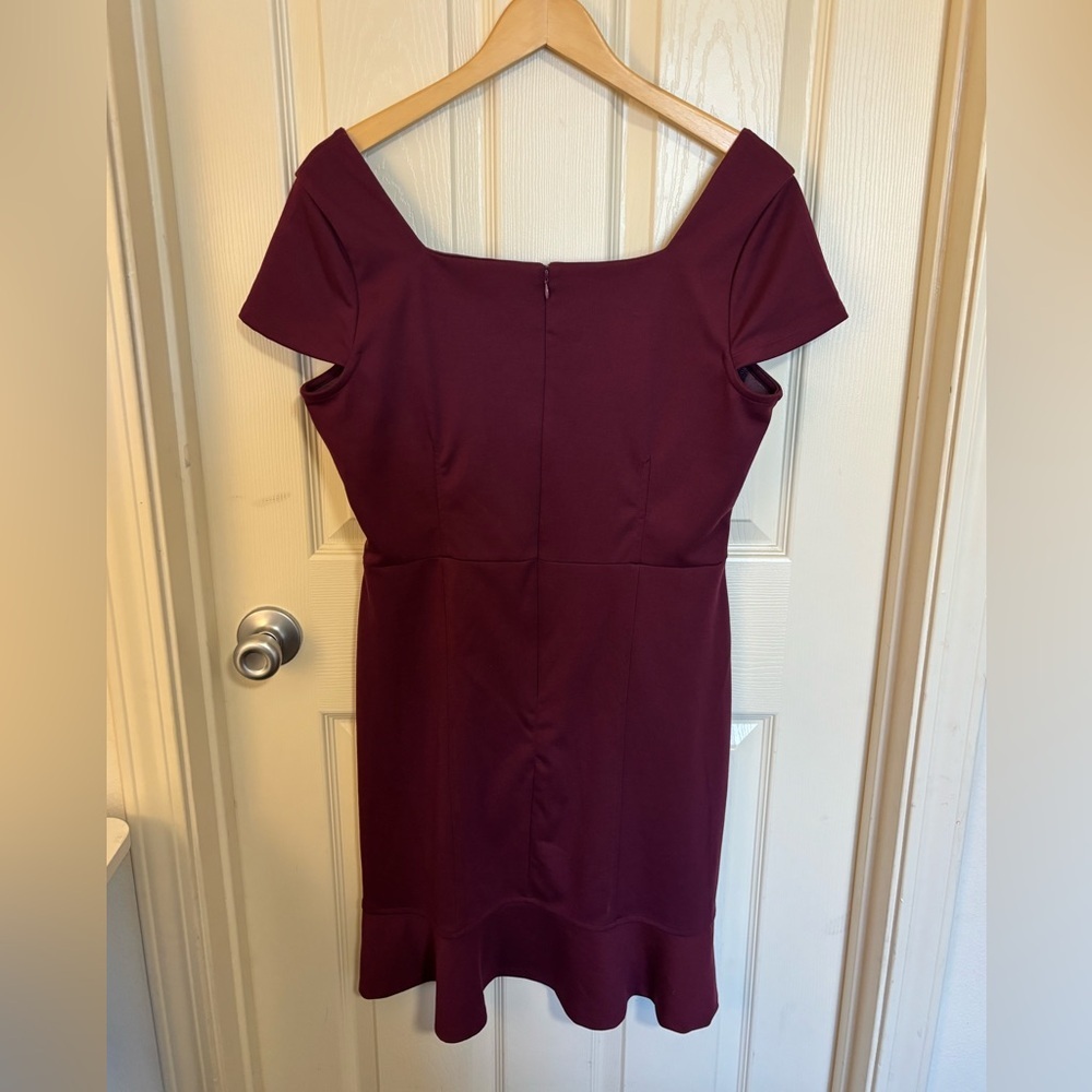 Banana Republic Burgundy Fit & Flare Dress Size 12 dress wedding guest - Picture 3 of 6